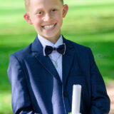 2024-05-12-PATRICK-Sesja-Komunijna-Chłopięca-Chłopca-Kommunion-Fotoshooting-Fotosession-Communion-Herzogenriedpark-Świeca-Fotograf-Mannheim-Magdalena-Wyrebek-Nikon-1