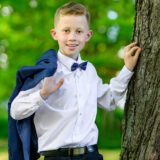 2024-05-12-PATRICK-Sesja-Komunijna-Chłopięca-Chłopca-Kommunion-Fotoshooting-Fotosession-Herzogenriedpark-Garnitur-Fotograf-Mannheim-Magdalena-Wyrebek-Nikon-1
