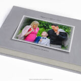 2024-11-08-FOTOPAMIĄTKI-FotoBox-Kolaż-FotoStudio-Aleksandra-Robert-Patrick-SESJA-RODZINNA-OKOLICZNOŚCIOWA-KOMUNIJNA-Polski-Fotograf-Mannheim-Magdalena-Wyrębek-Nikon-3